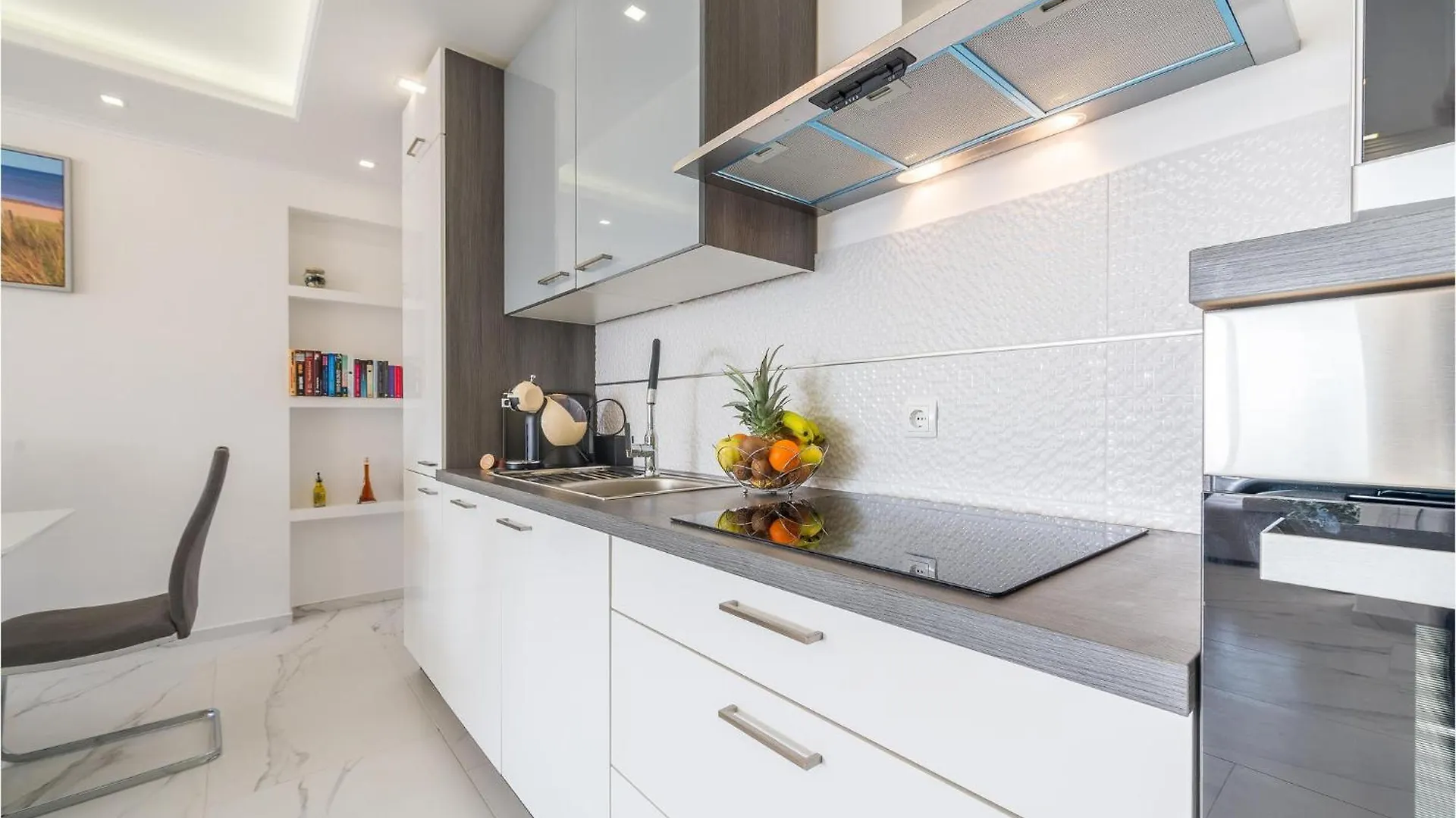 5 Bedroom Cozy Home In Vrsi Ferienhaus
